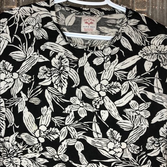 Floral printed Zara round neck T-shirt short sleev - Picture 4 of 8